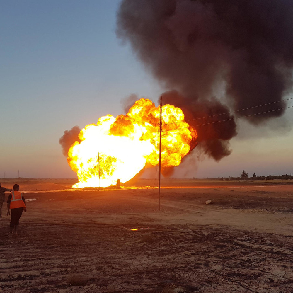 伊朗輸油管爆炸事件引發(fā)安全關(guān)切，大批部隊(duì)緊急響應(yīng)